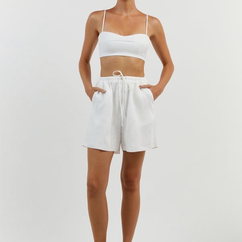 DISSH White Crop Top